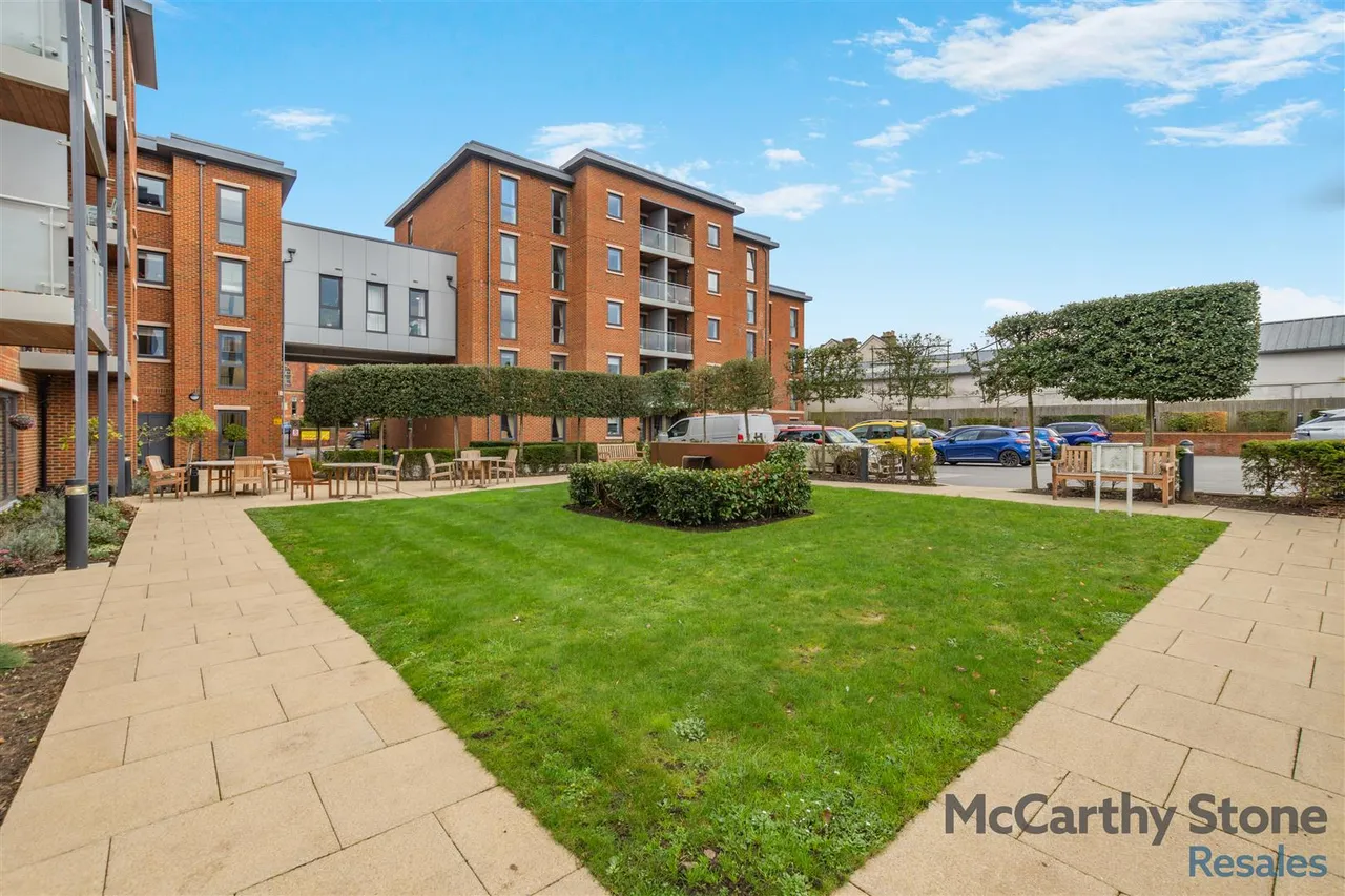 2 bed flat for sale, St. Johns Road, Tunbridge Wells, TN4