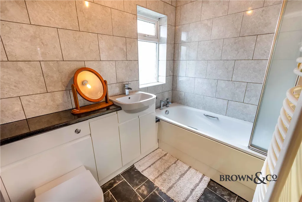 Lawnwood Avenue, Elkesley, photo 10