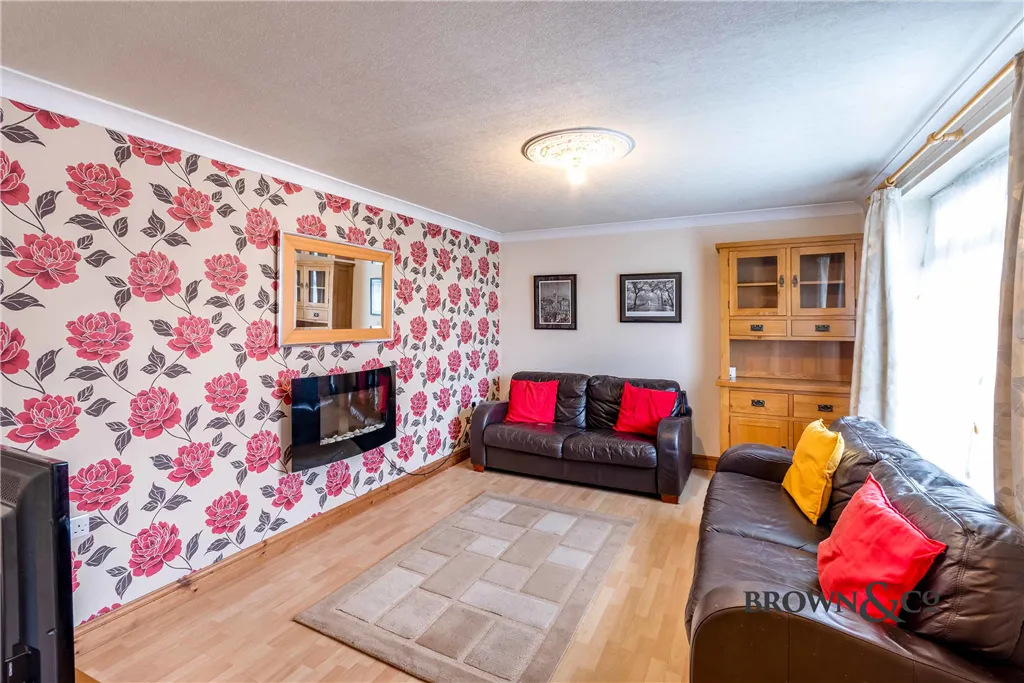 Lawnwood Avenue, Elkesley, photo 4
