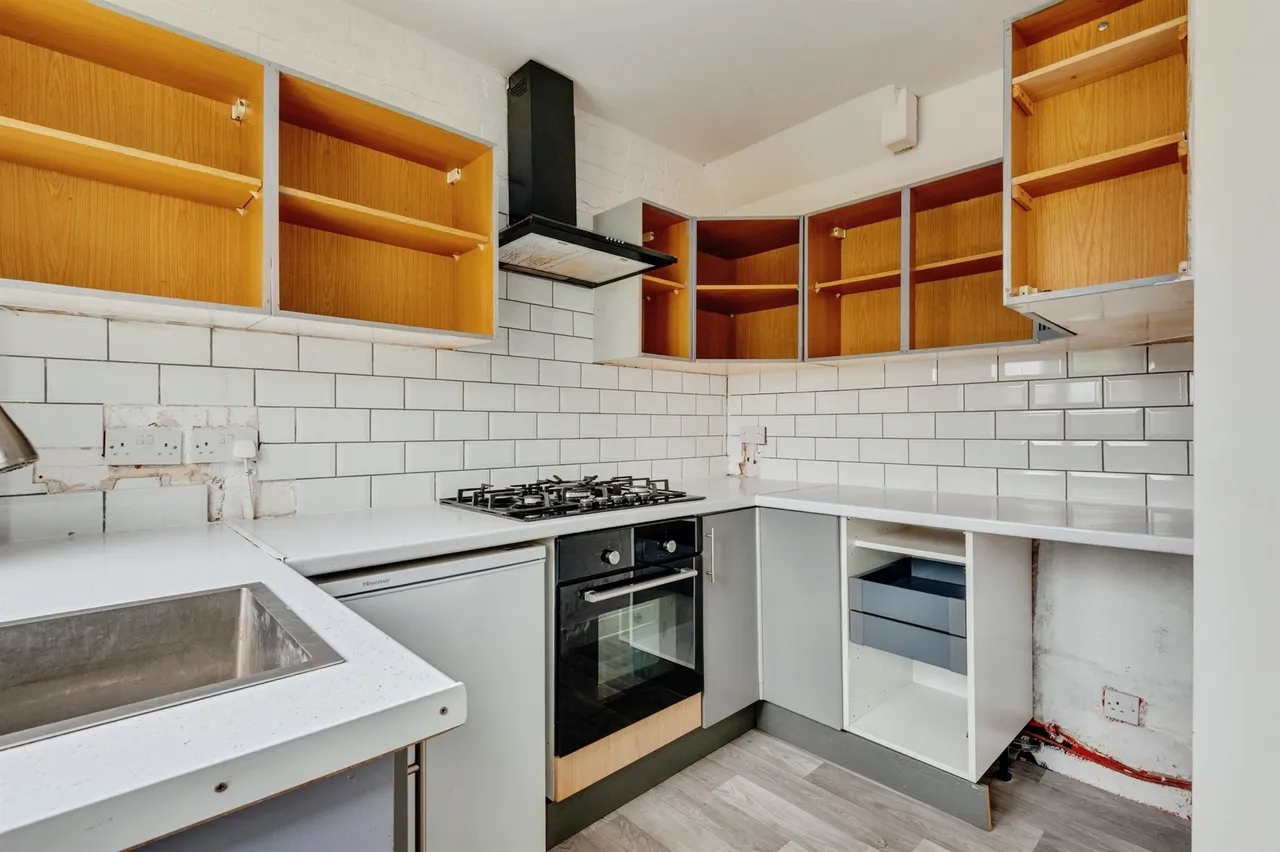 Weaver Crescent, Frodsham, WA6, photo 5
