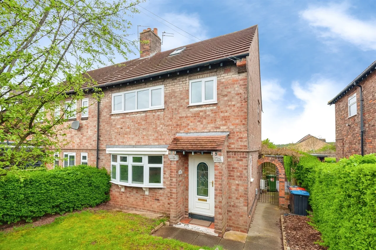3 bed house for sale, Weaver Crescent, Frodsham, WA6