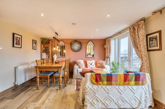 Broughton Crossing, Broughton, HP22, photo 11