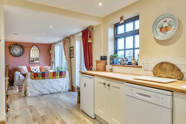 Broughton Crossing, Broughton, HP22, photo 6