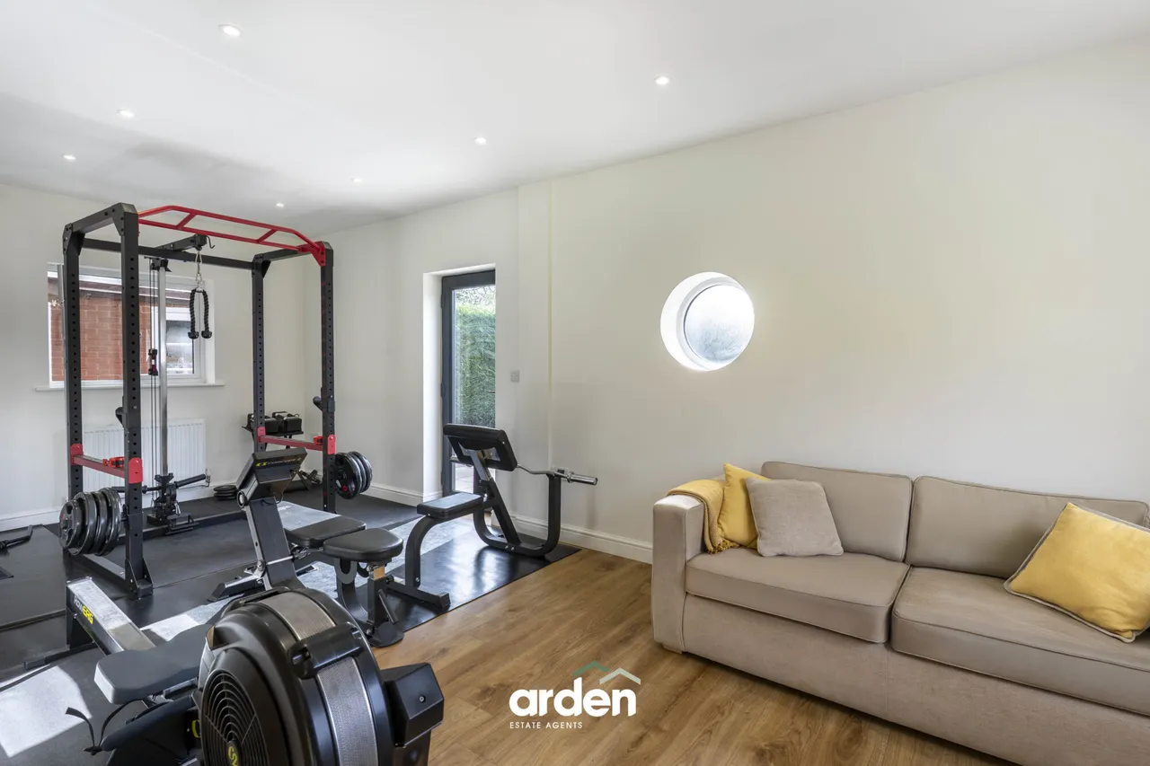 Hollyfield Drive, Barnt Green, B45, photo 8
