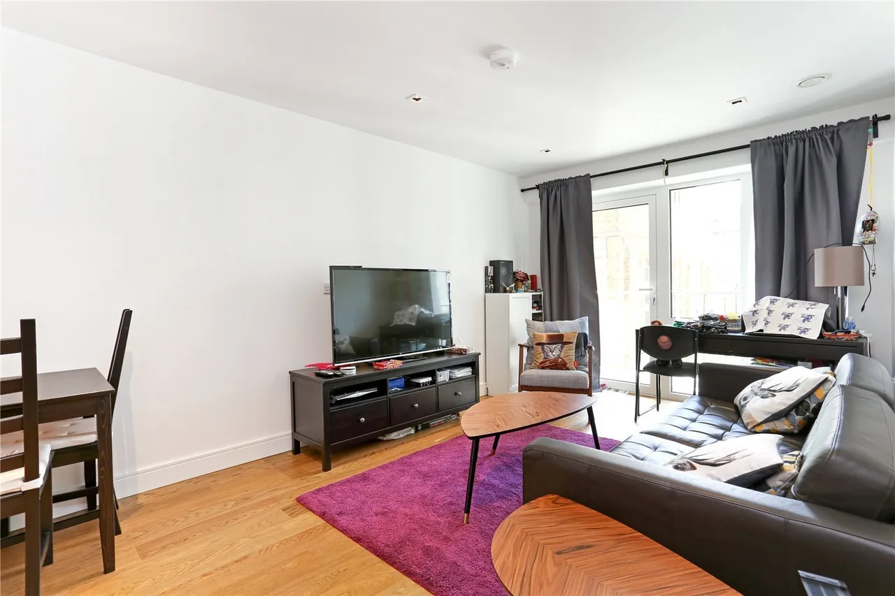 2 bed flat for sale — Longfield Avenue, Ealing, W5
