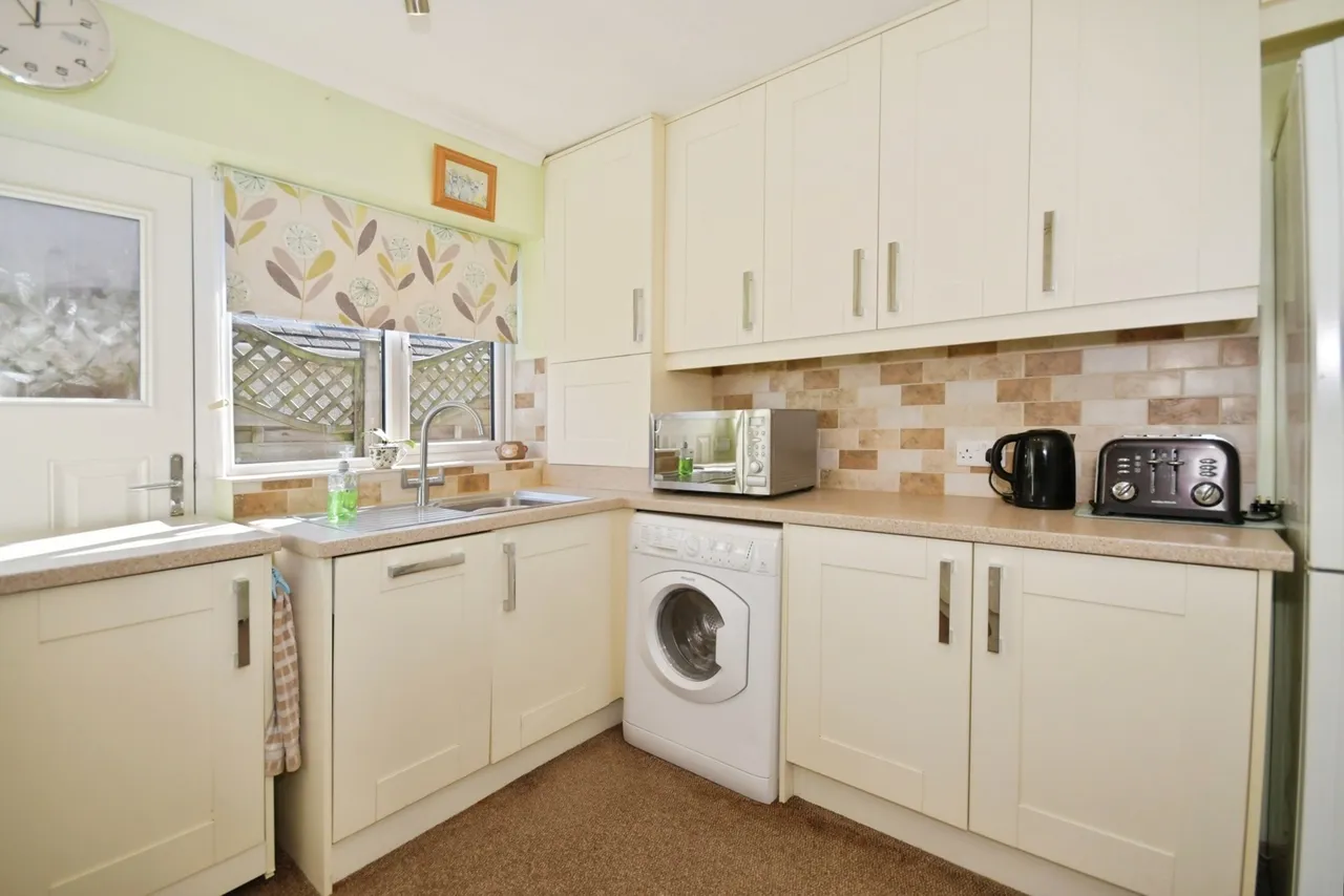 Milldale Avenue, Buxton, Derbyshire, SK17, photo 4