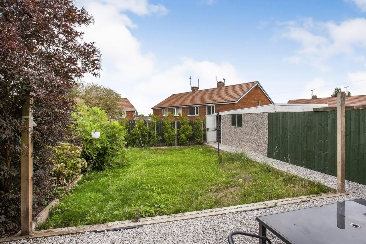 Cross Street, Thurcroft, S66, photo 13