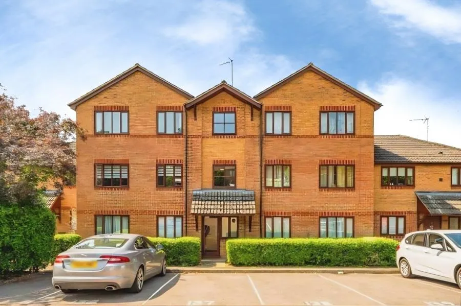 1 bed flat to rent, Parklands, Banbury, OX16