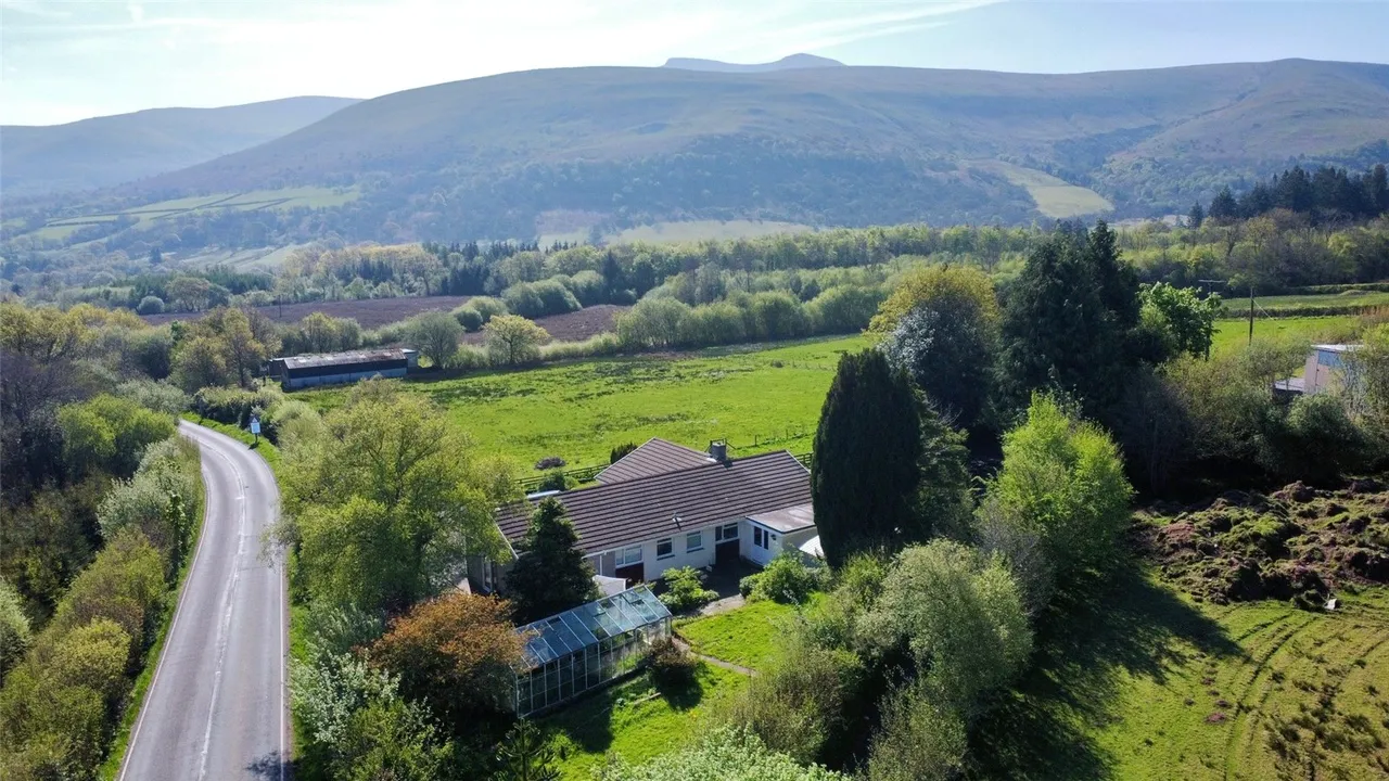 Libanus, Brecon, Powys, LD3 8NN, photo 17