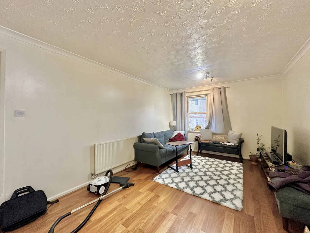 208F North Row, Milton Keynes, Milton Keynes, MK9 3LQ, photo 3