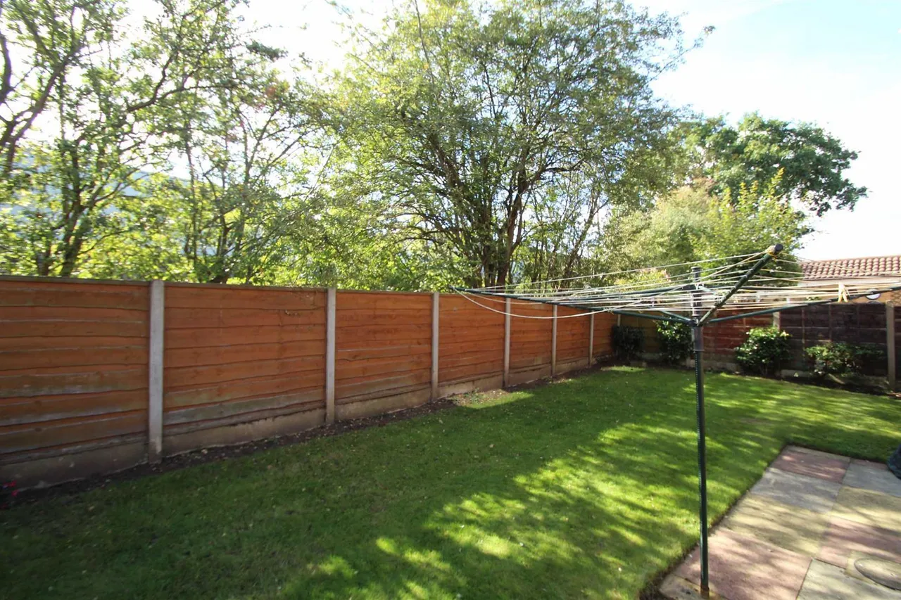 Pochard Drive, Broadheath, WA14, photo 2