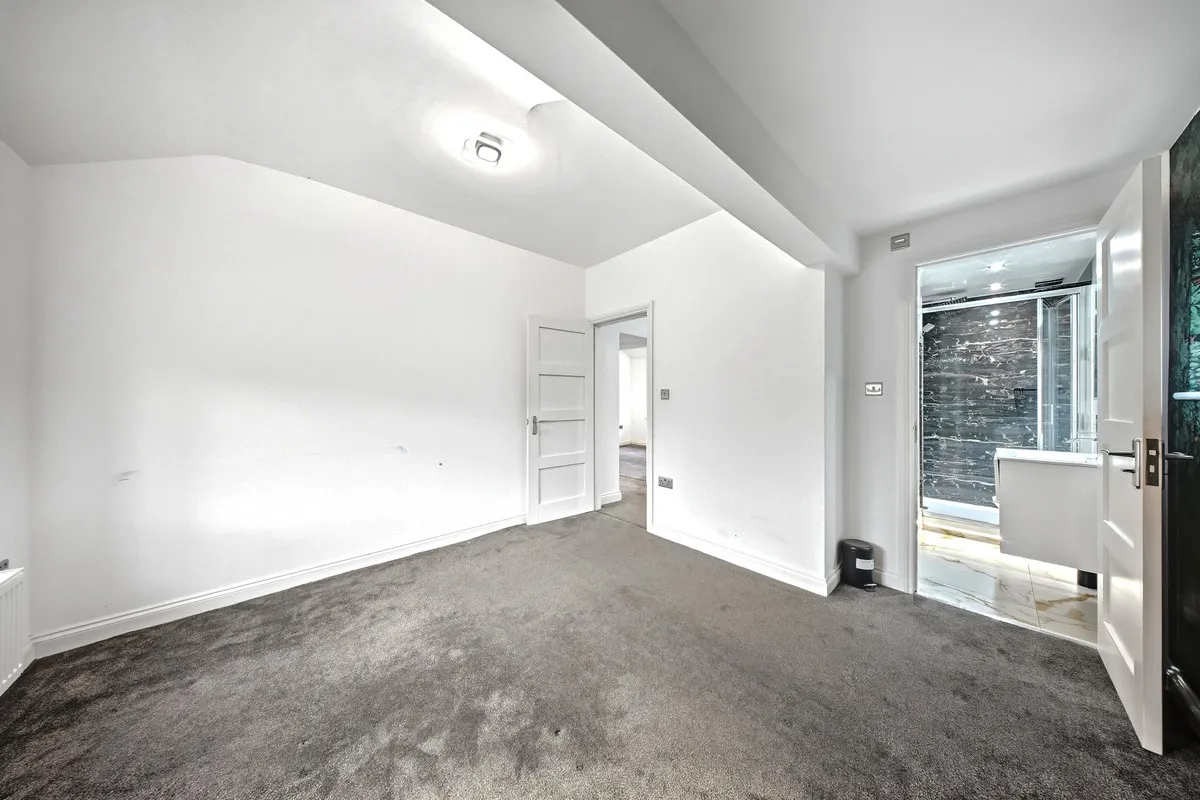 Balmoral Drive, Timperly, WA14, photo 8