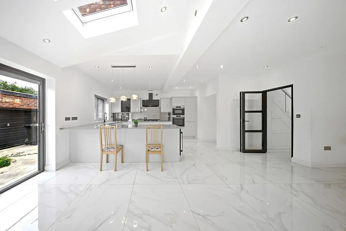 Balmoral Drive, Timperly, WA14, photo 4