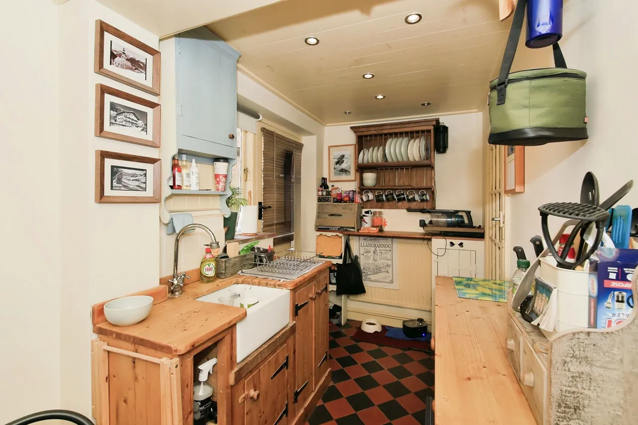 Whittlesey Road, Thorney, PE6, photo 9