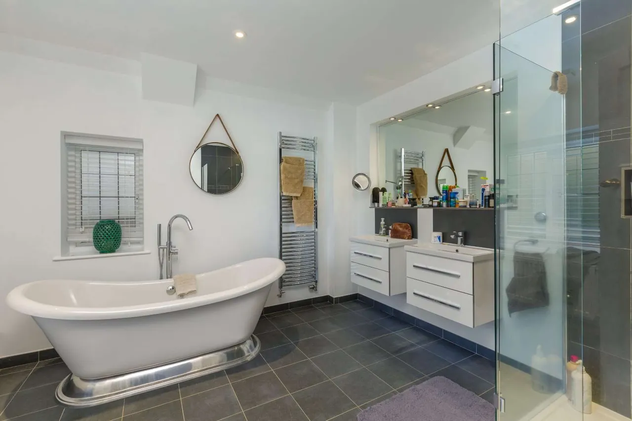Burntwood Road, Sevenoaks, Kent, TN13 1PS, photo 11