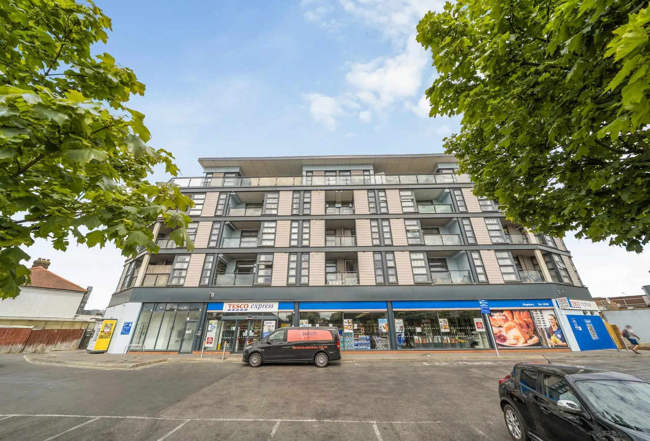 Kingsbury Road, London, NW9 9AW, photo 10