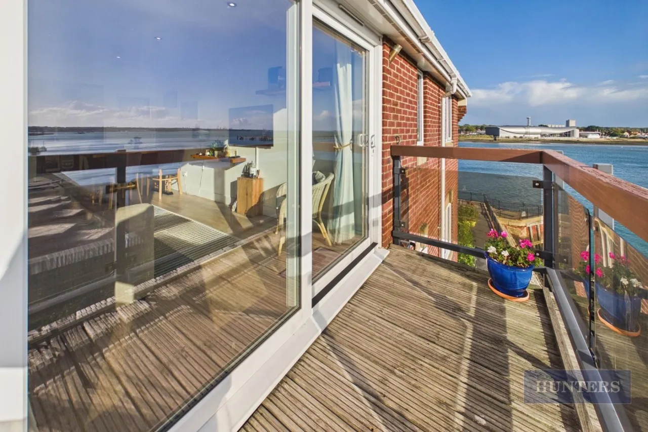 Pacific Close, Southampton, SO14, photo 9