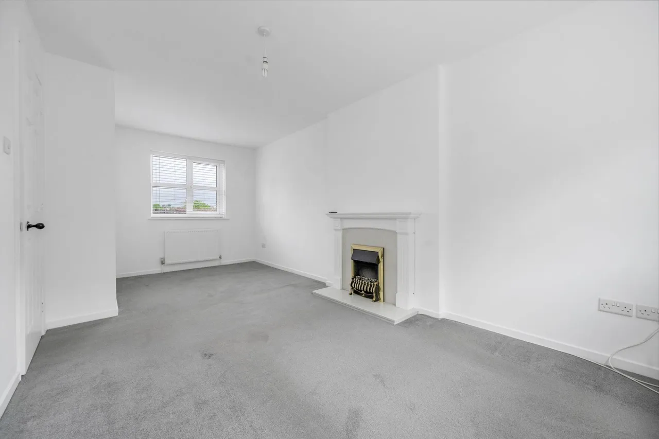 Daniel Court, Stamford, PE9, photo 7