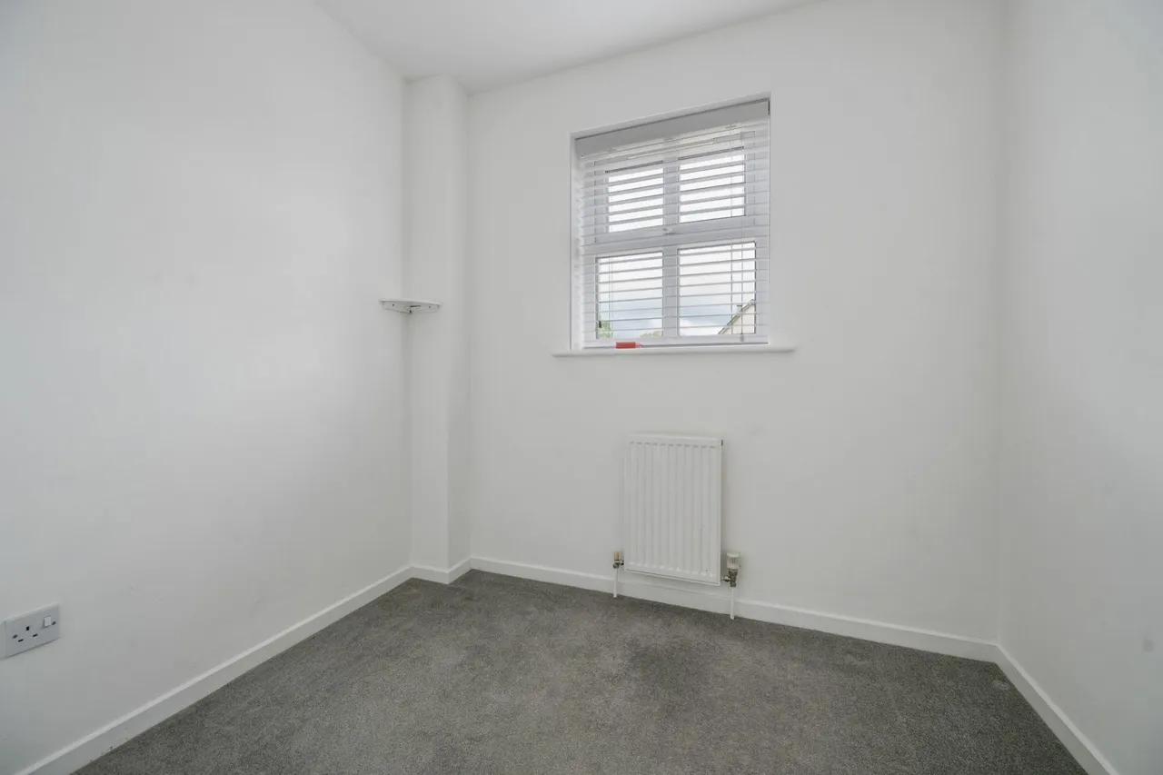 Daniel Court, Stamford, PE9, photo 11