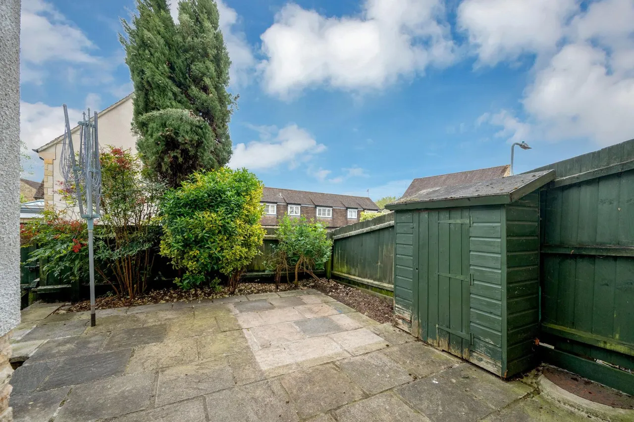 Daniel Court, Stamford, PE9, photo 14