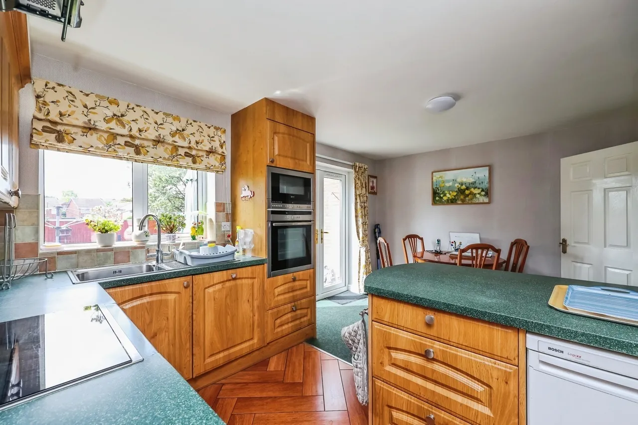 Torkard Drive, Nottingham, Nottinghamshire, NG5, photo 6