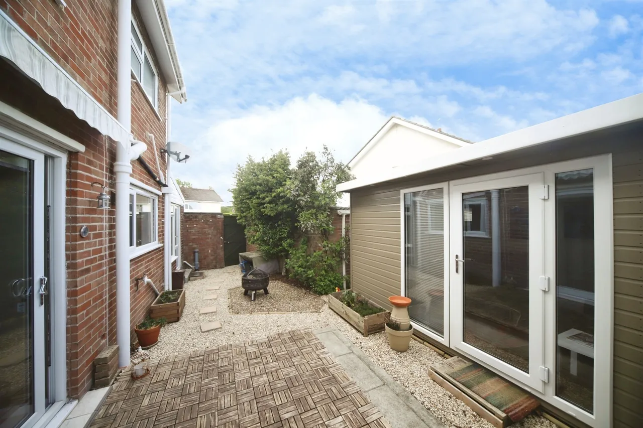 Deane Drive, Taunton, TA1, photo 16