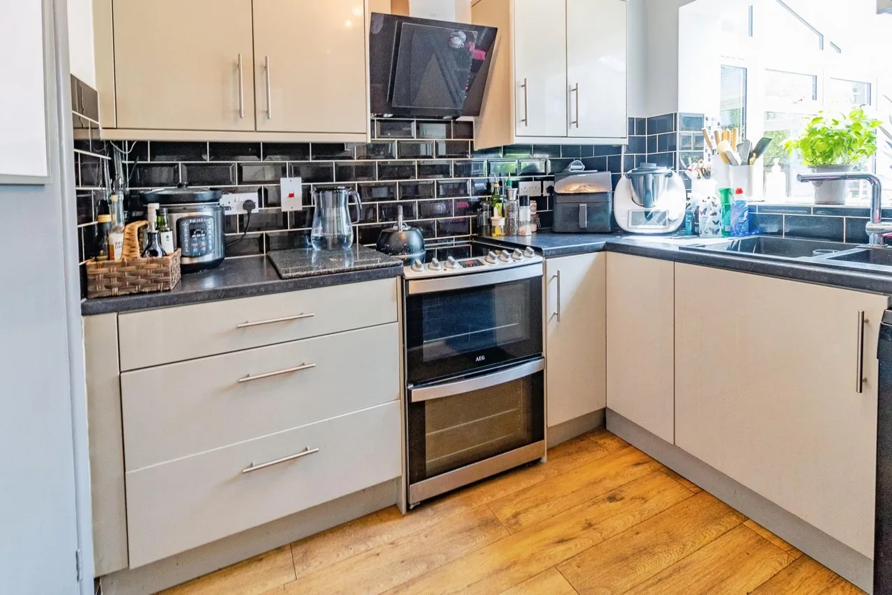 North Close, Milton Keynes, MK17, photo 3