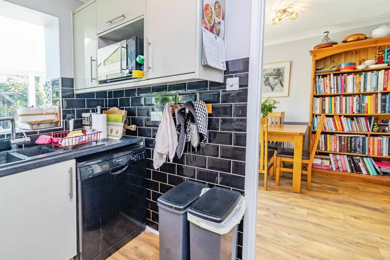 North Close, Milton Keynes, MK17, photo 12