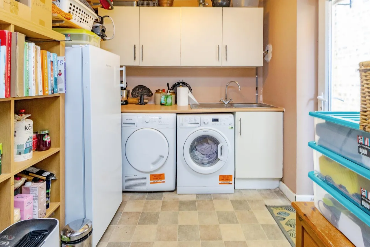 North Close, Milton Keynes, MK17, photo 13
