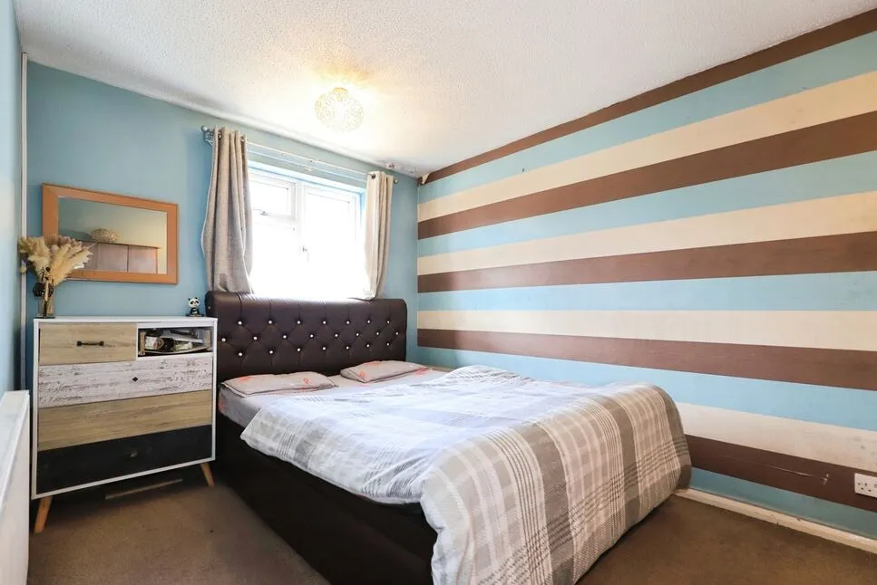 Fountain Lane, Bilston, West Midlands, WV14, photo 4