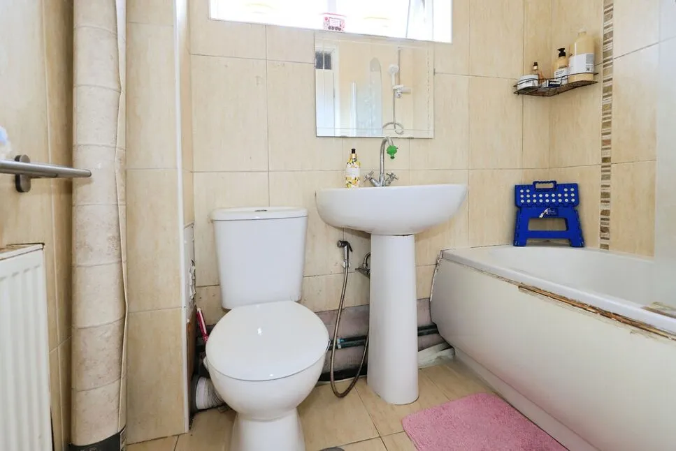 Fountain Lane, Bilston, West Midlands, WV14, photo 8