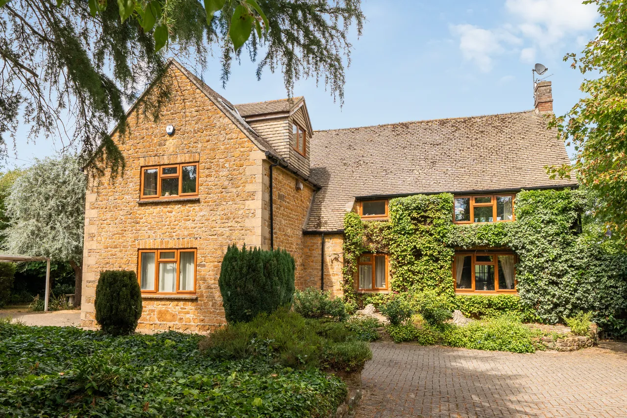 6 bed house for sale — Hempton Road, Hempton, OX15
