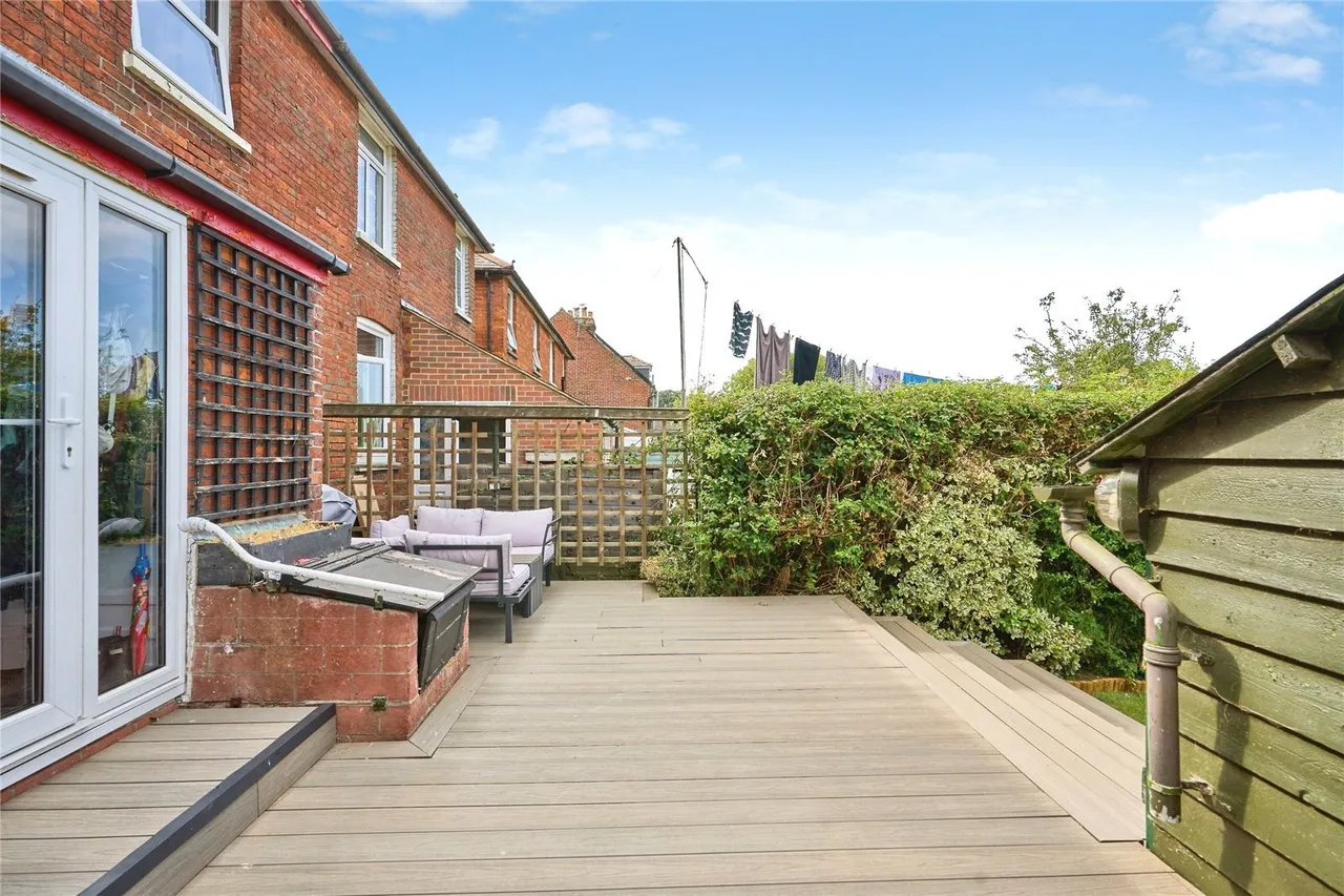Grange Road, East Cowes, PO32, photo 9