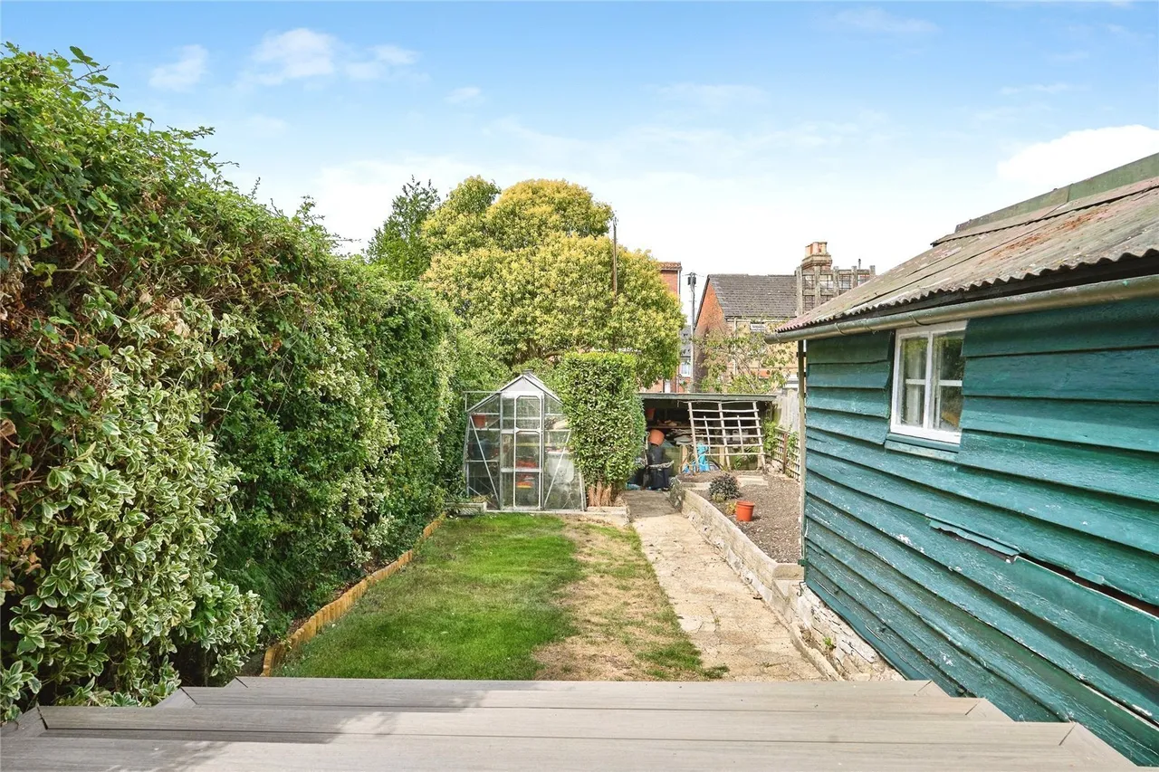 Grange Road, East Cowes, PO32, photo 12