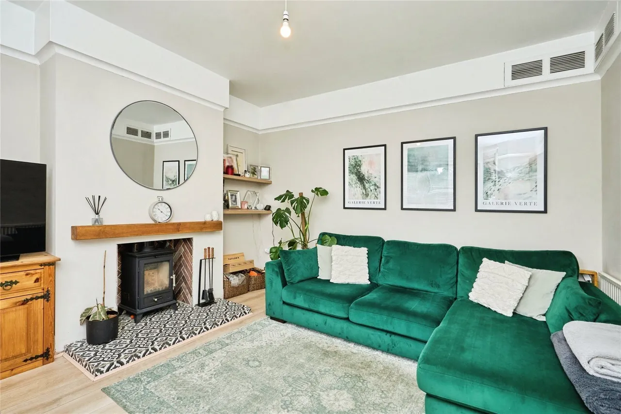 Grange Road, East Cowes, PO32, photo 8