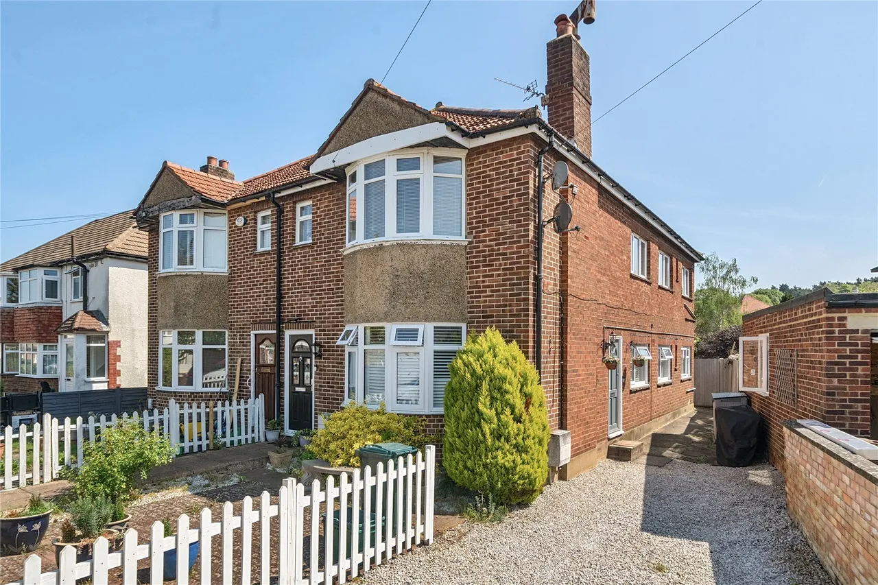 2 bed flat for sale, Jackson Road, Bromley, BR2