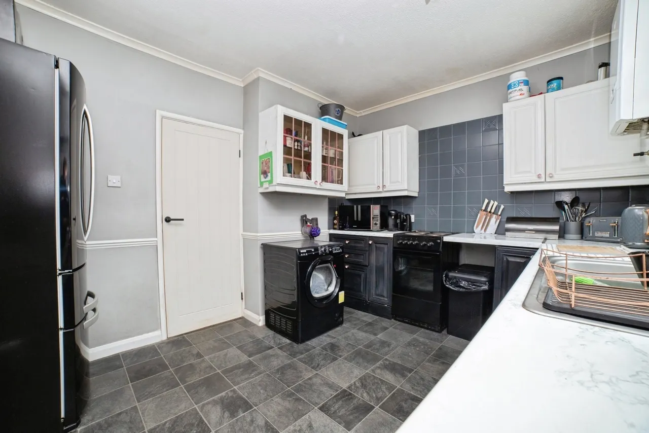 Garside Avenue, Sutton-in-Ashfield, Nottinghamshire, NG17, photo 4