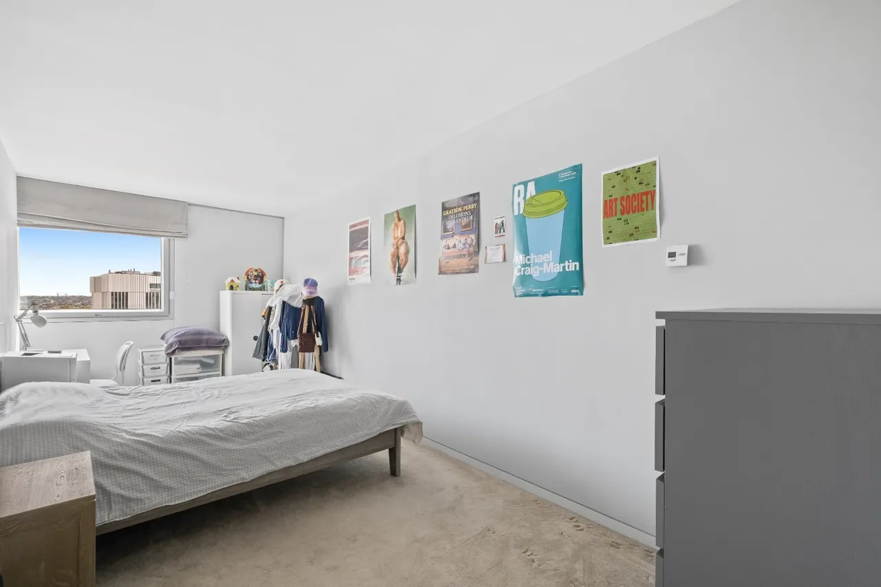 Hester Road, London, SW11, photo 13