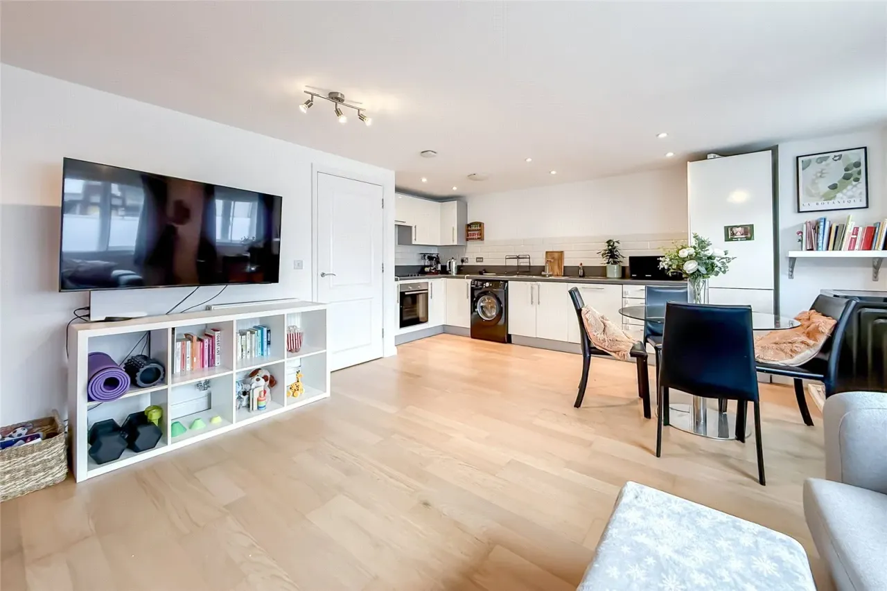 Hatfield Road, St. Albans, AL1, photo 2