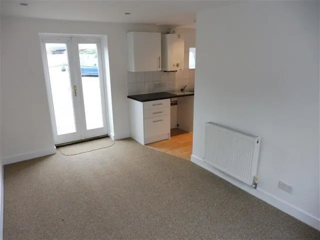 Swanwick Lane, MK10, photo 5