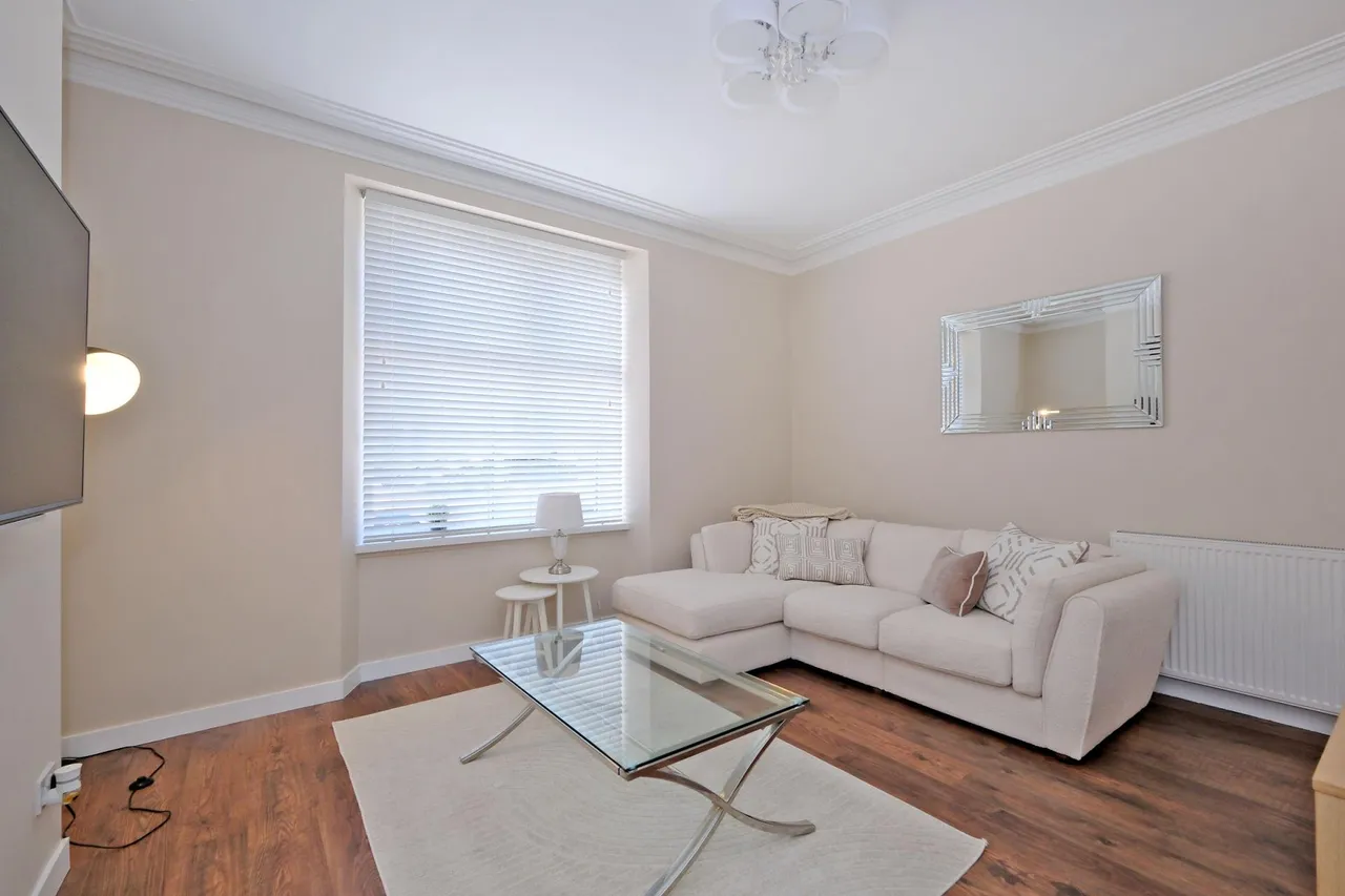 1 bed flat for sale, Great Western Road, Mannofield, AB10