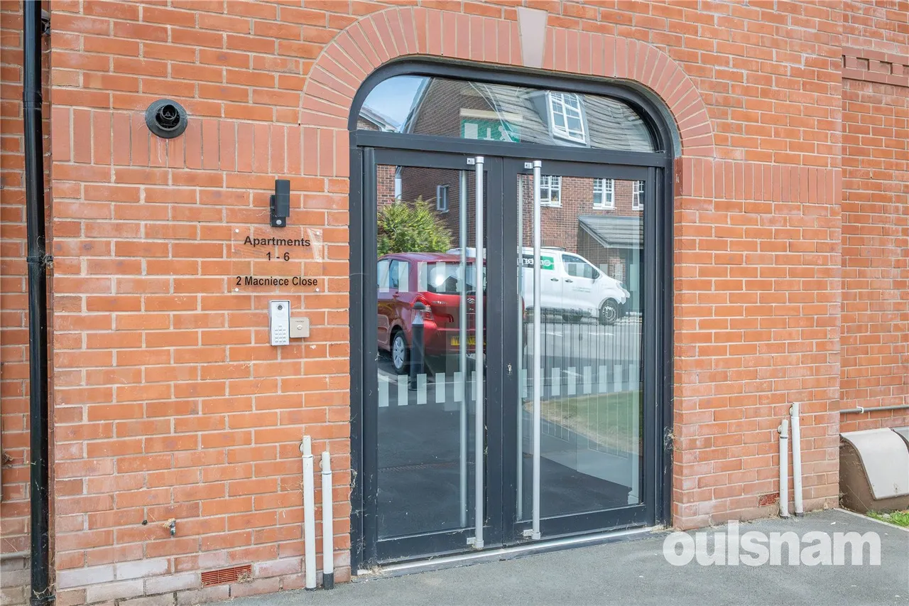 Macniece Close, Selly Oak, Birmingham, B29 6WL, photo 2