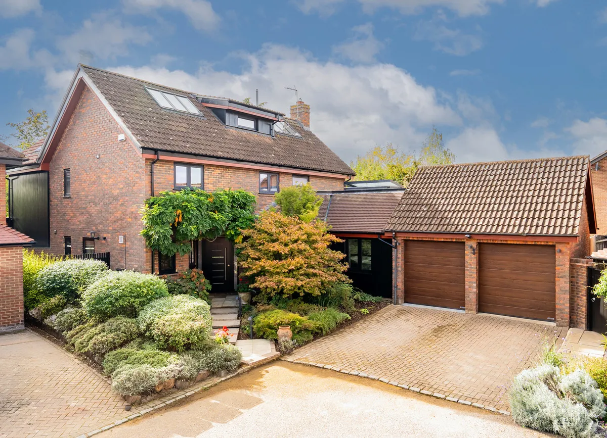 5 bed property for sale, Goodman Gardens, Woughton On The Green, MK6