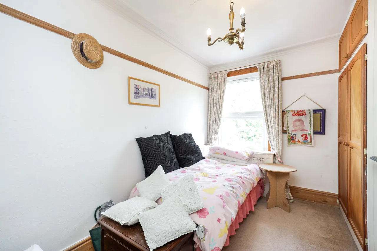 Chester Road, Northwood, HA6, photo 8