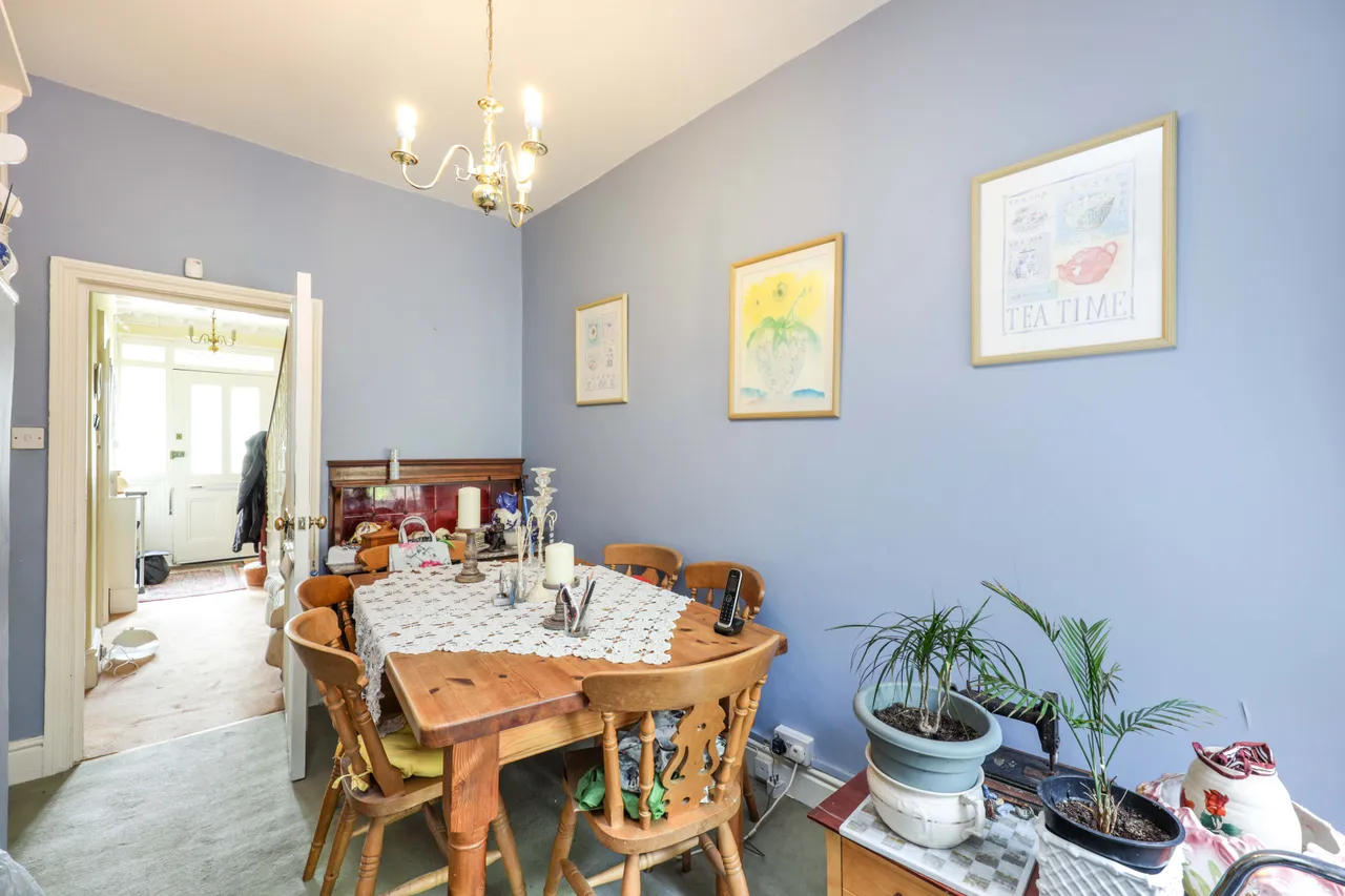Chester Road, Northwood, HA6, photo 4