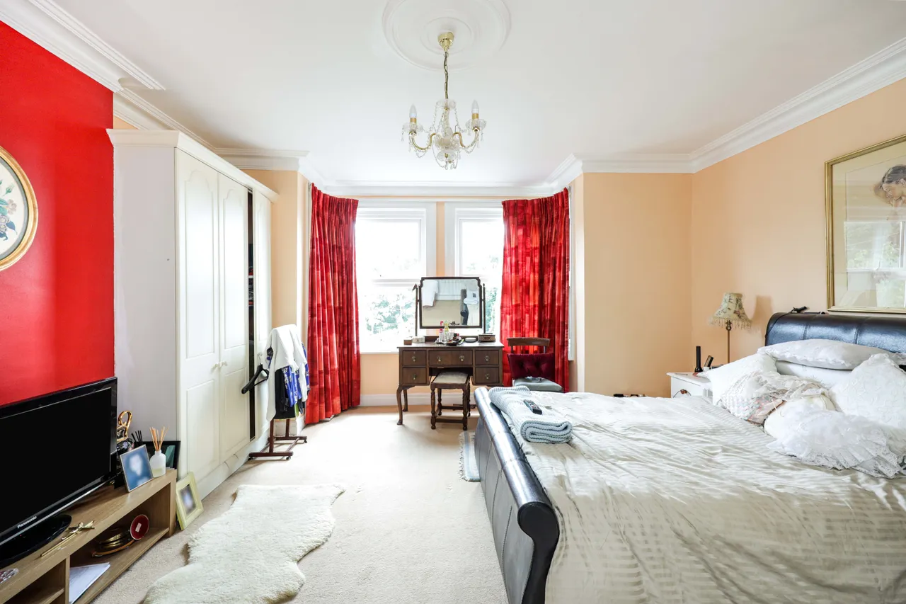 Chester Road, Northwood, HA6, photo 7