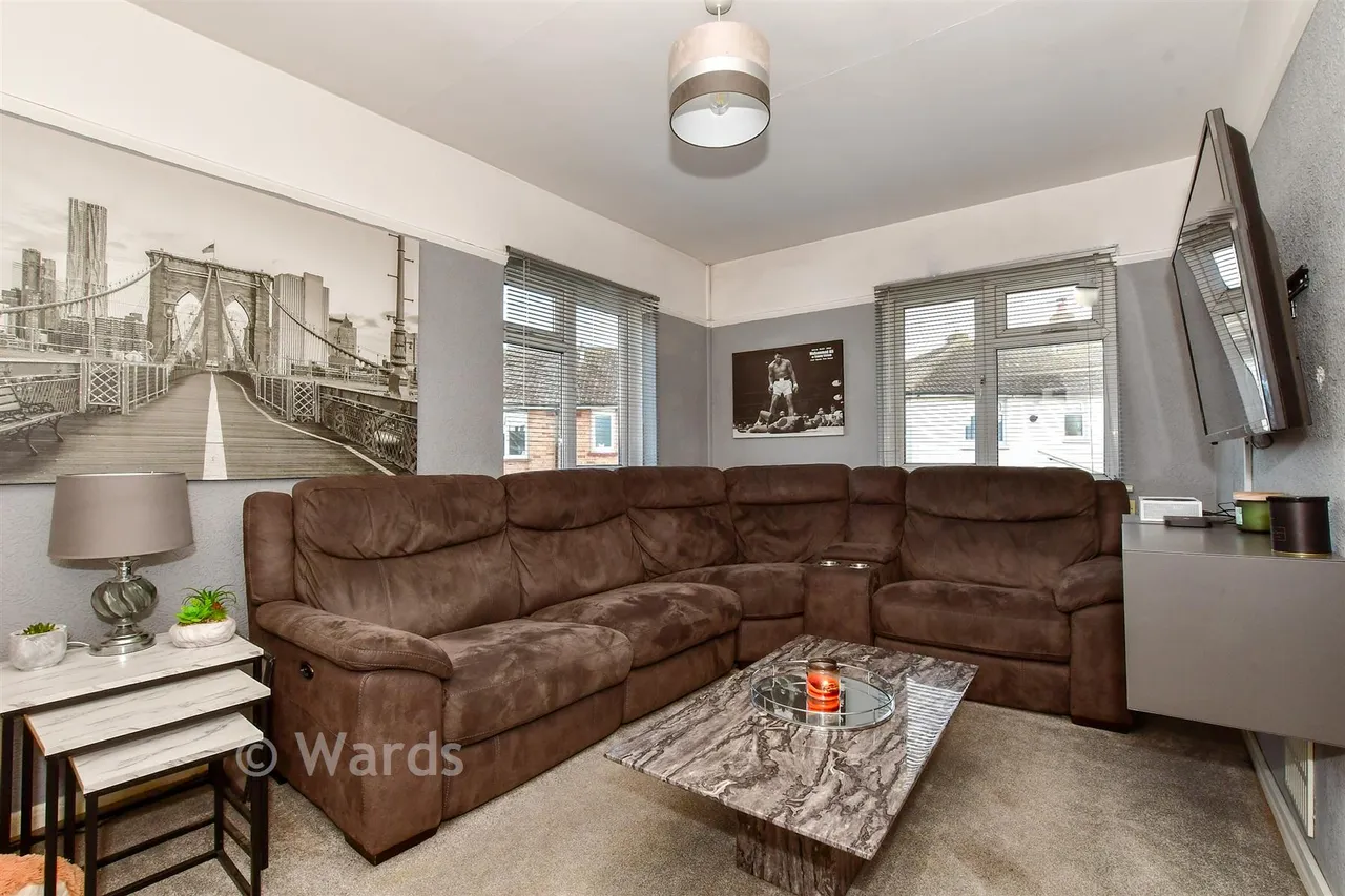 Charing Crescent, Westgate-On-Sea, CT8, photo 2
