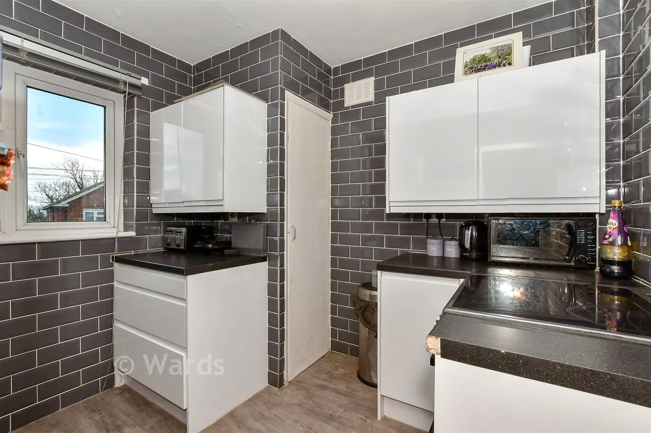 Charing Crescent, Westgate-On-Sea, CT8, photo 3