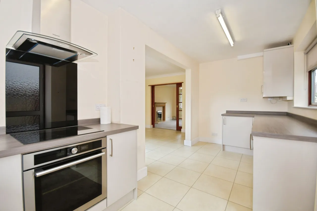 Paxton Road, Chesterfield, S41, photo 3