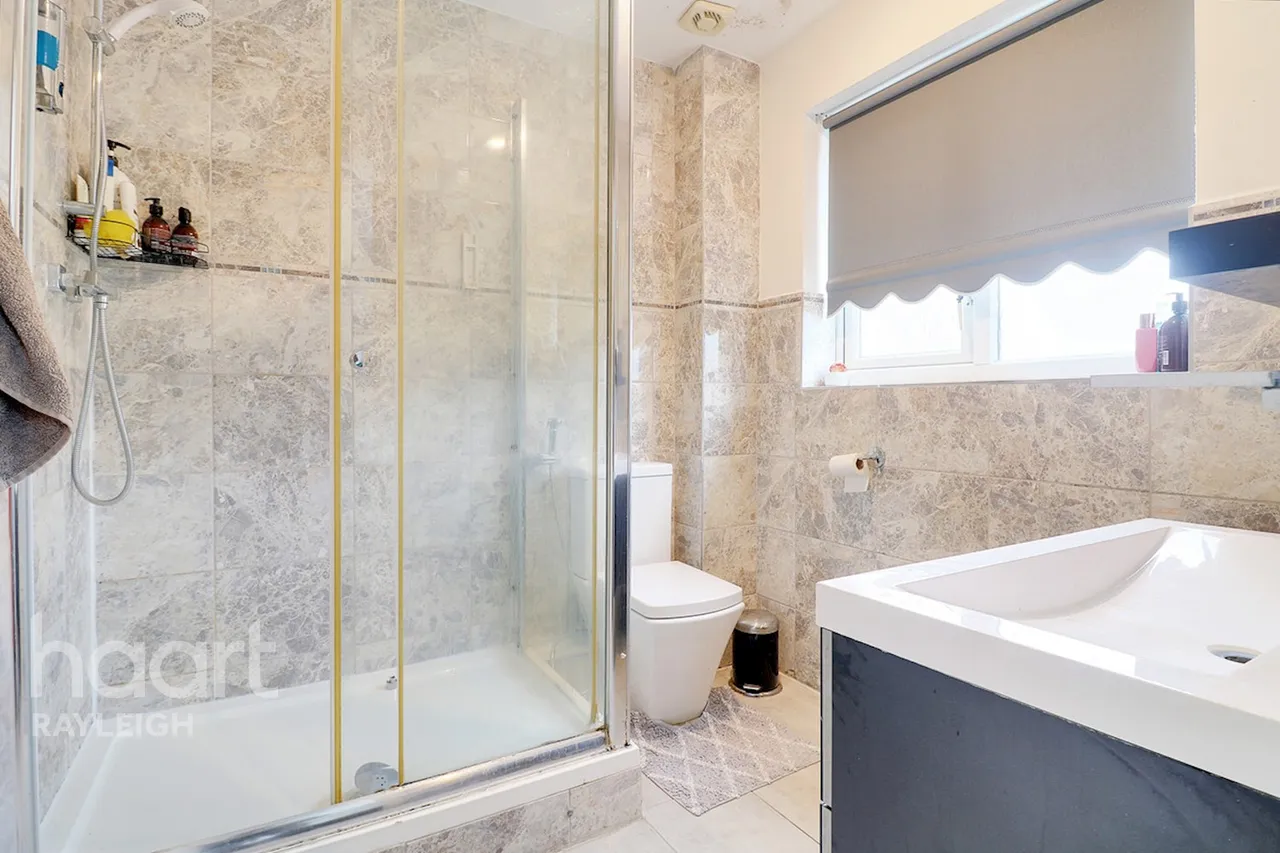 Rowan Close, Rayleigh, SS6, photo 18